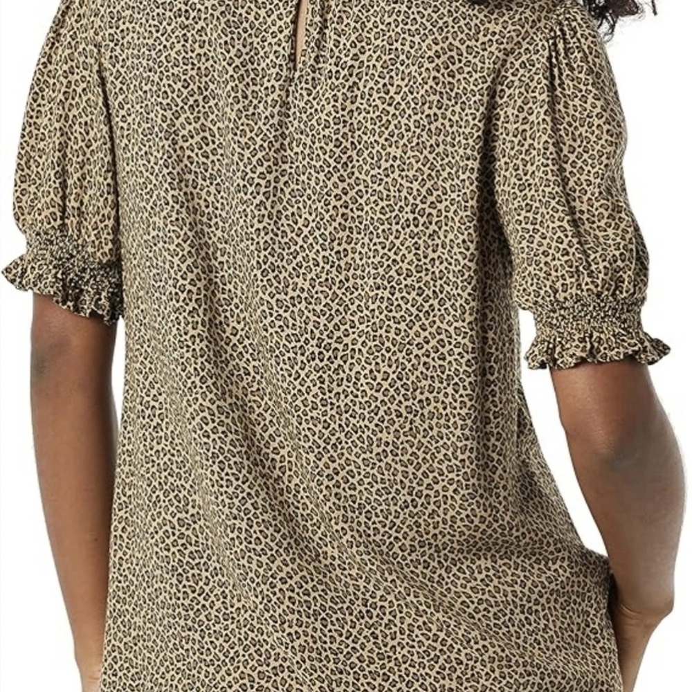 Amazon Essentials Tan Leopard-Print Short Sleeve Blouse - Picture 2 of 5